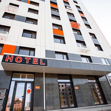 Arena Hotel Astana Ngoại thất bức ảnh